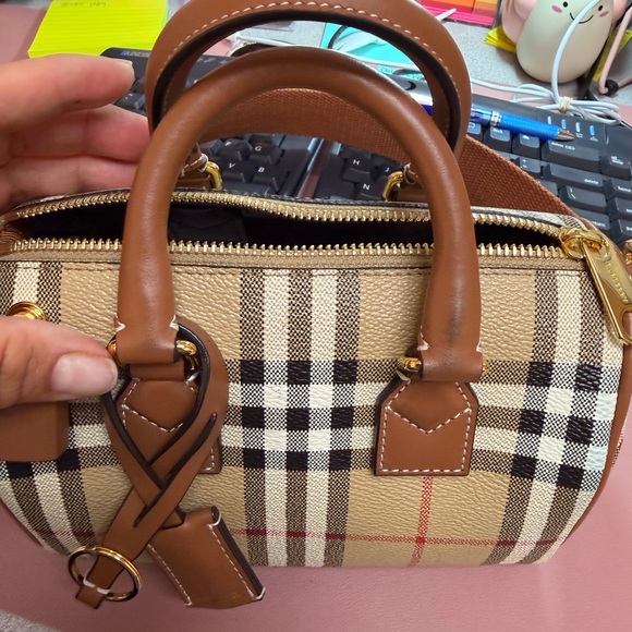 Burberry Beige and Brown Check Crossbody Bria Bowling Bag SM - Picture 12 of 16